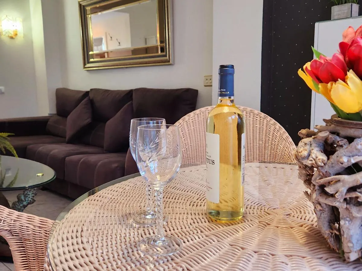 Yumbo Queen Apartment San Bartolome de Tirajana  Spain